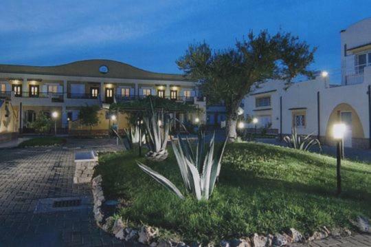 Villaggio Turistico Le Meridiane Marina Di Montenero Exterior foto